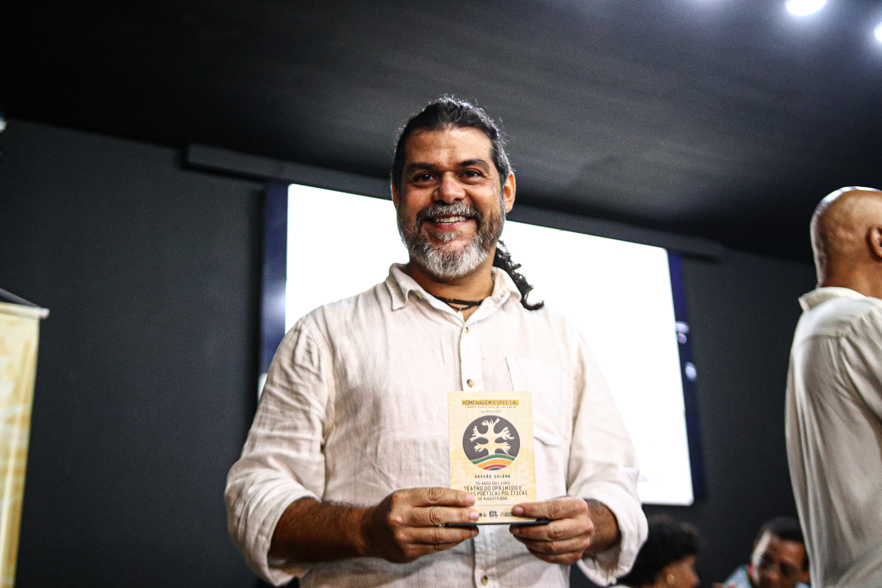 Homenagem teatro oprimido