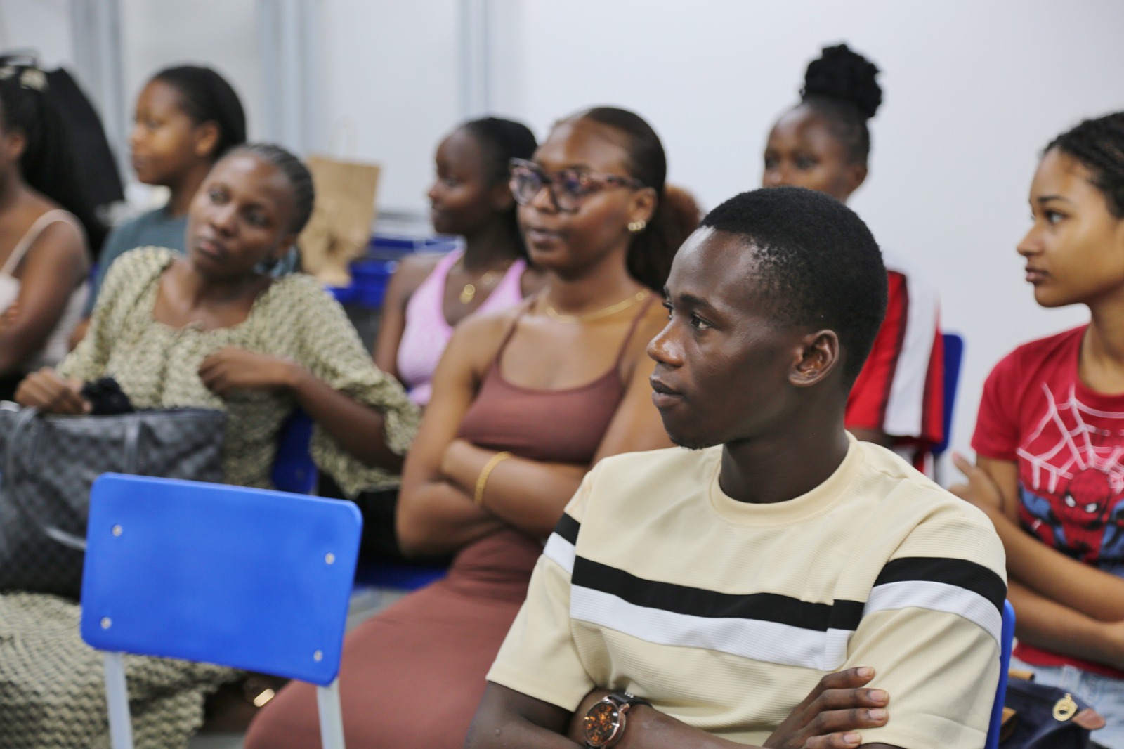 ESTUDANTES INTERNACIONAIS